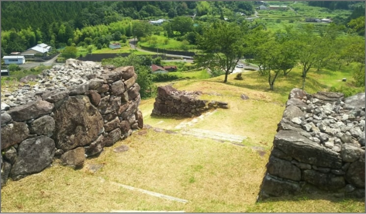 Akagijo Castle Ruins (Akagijoato)